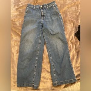 Wide leg blue jeans
